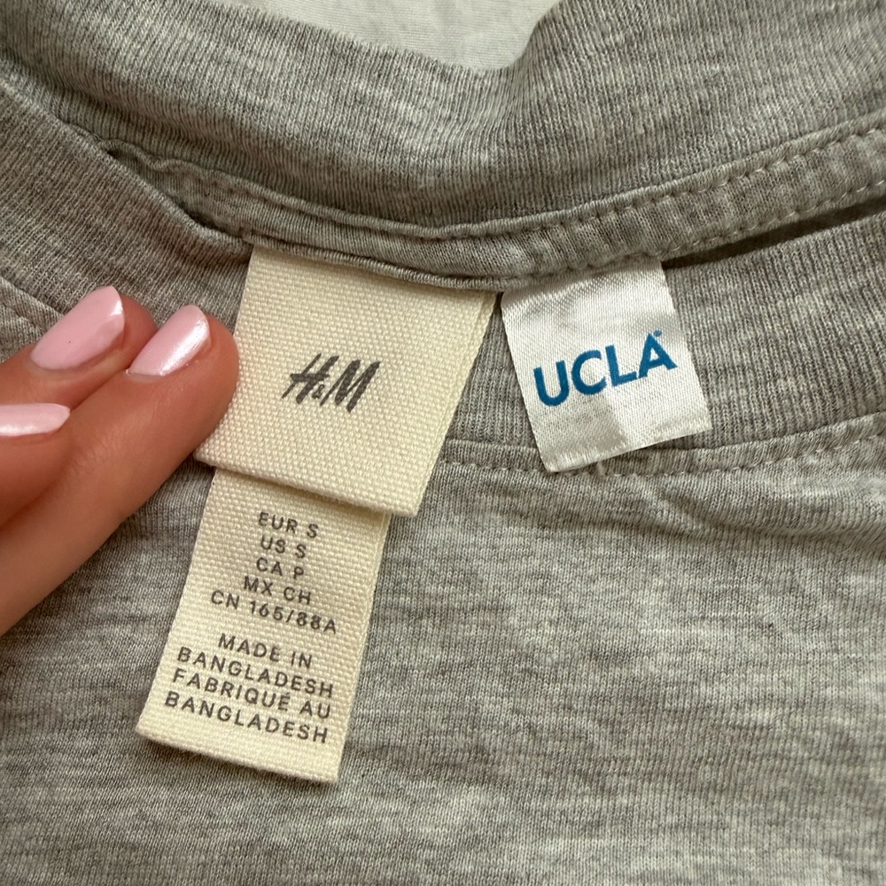 H&M UCLA Gray T-Shirt - Picture 2 of 3